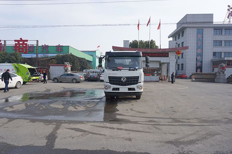 XZL5183GXW6 Suction -type sewer scavenger