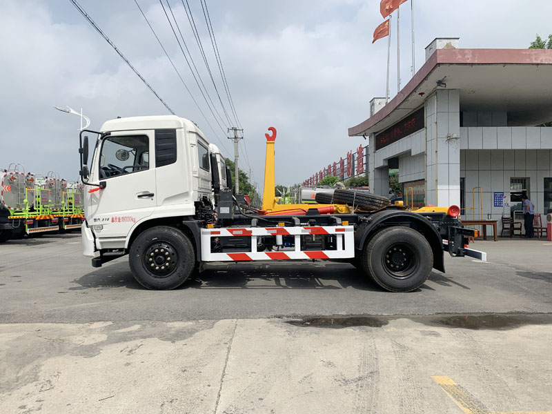 XZL5182ZXX6 Roll-off skip garbage vehicle