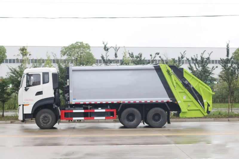  Compression type garbage truck