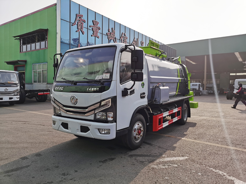 Kitchen garbage vehicle