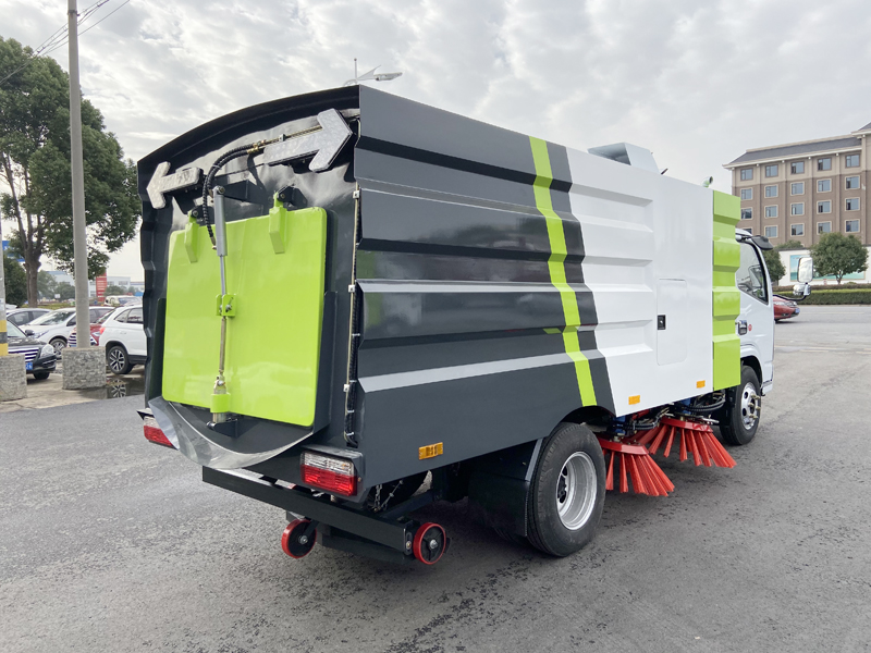 XZL5070TSL6 Sweeper truck