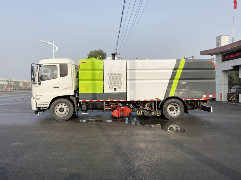 XZL5182TXS6 Cleaning sweeper truck