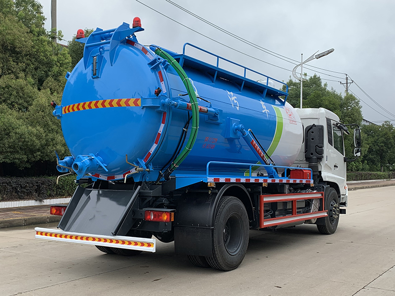 XZL5182GXW6 Sewage suction truck