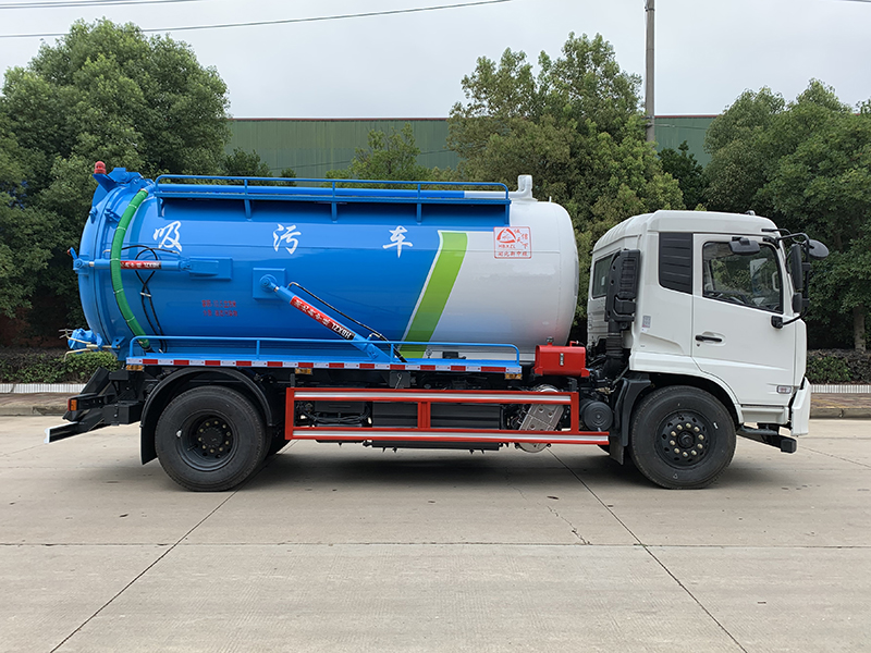 XZL5182GXW6 Sewage suction truck