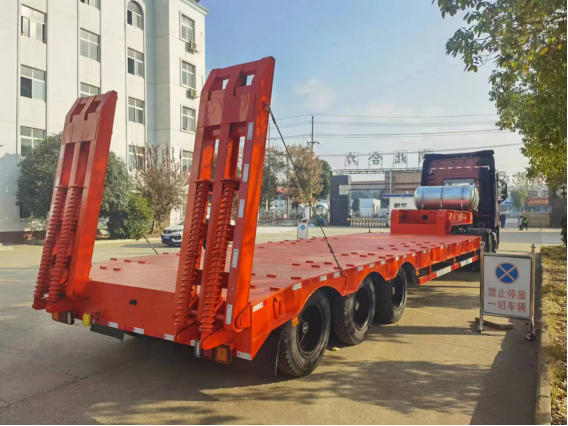 XZL9401TDP low flatbed semi-trailer